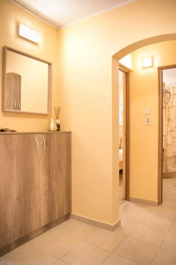 Golden Apartment Baneasa Bükreş