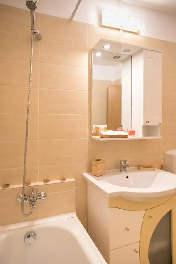 Golden Apartment Baneasa Bükreş